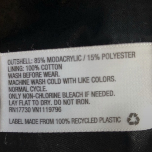 Girls size 10/12 Cherokee brand black/white windowpane fur vest. 🔥 - Picture 6 of 6